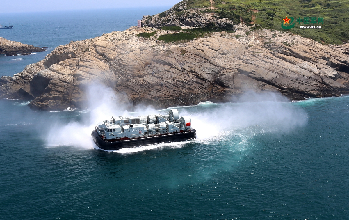 立體投送登陸 我海軍艦、機、艇協(xié)同出擊