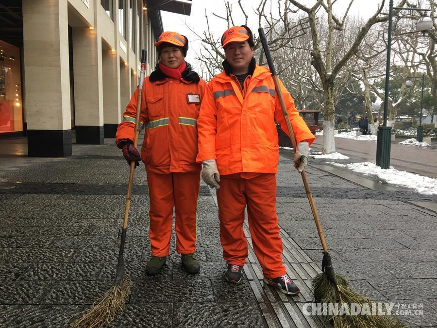 低溫冰雪中，一座城市的溫暖24小時——記錄那些在極端天氣下默默維持城市運轉(zhuǎn)的普通人