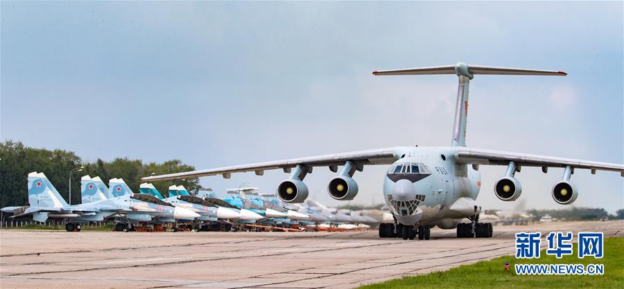 中國空軍參加“國際軍事比賽-2018”的五型戰(zhàn)機(jī)和空降兵分隊(duì)抵達(dá)俄羅斯