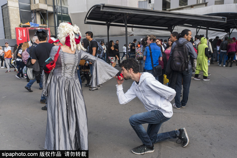 哥倫比亞波哥大：各類coser大顯身手！2018沙發(fā)休閑奇幻博覽會(huì)盛大開幕